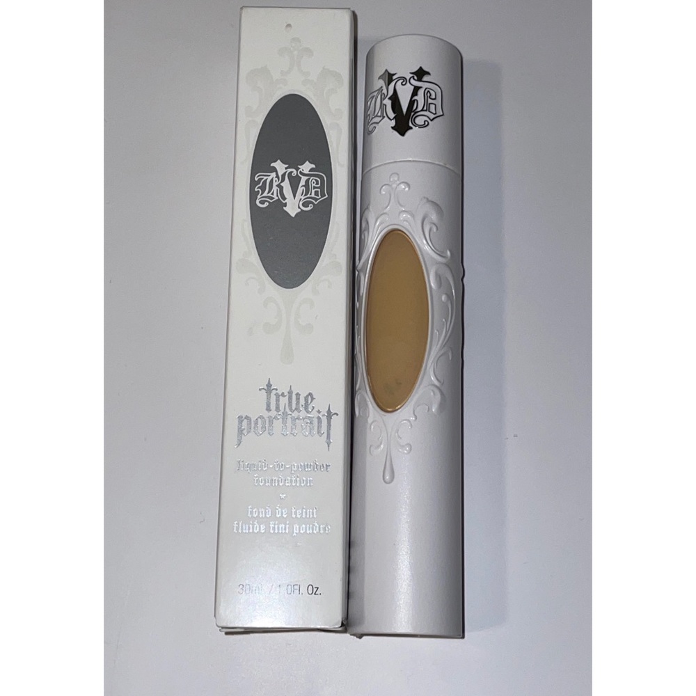 Kat Von D True Portrait Foundation Light021
